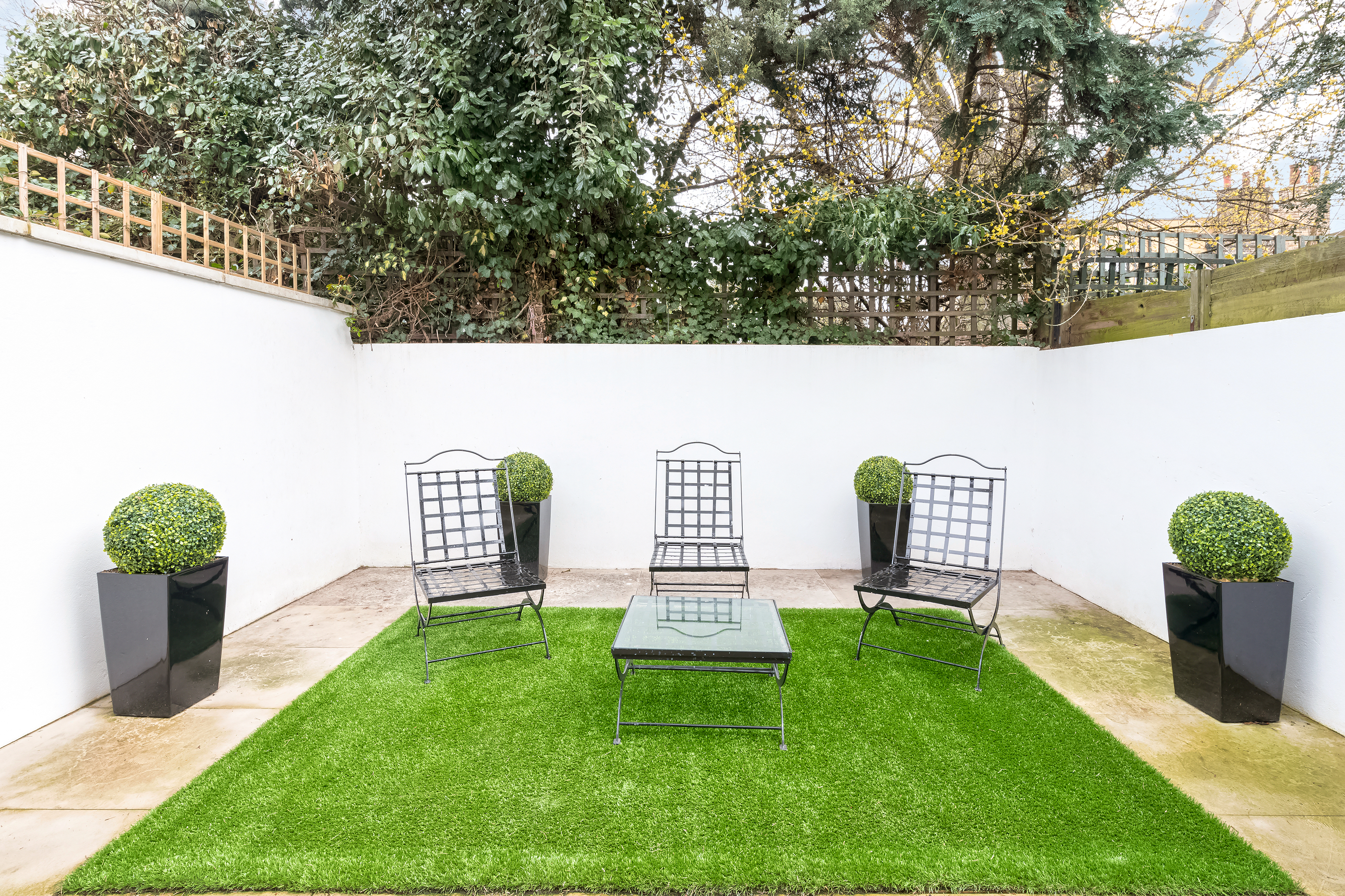 Foskett Road — Courtyard garden