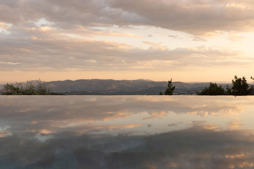 Olive D’Or — Infinity pool at sunset